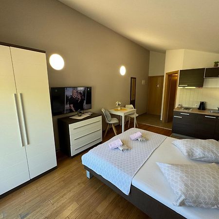 Apartments San Monte Podstrana Exterior photo