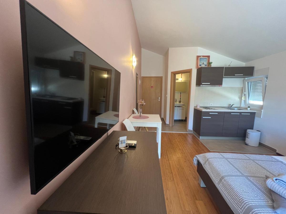 Apartments San Monte Podstrana Exterior photo