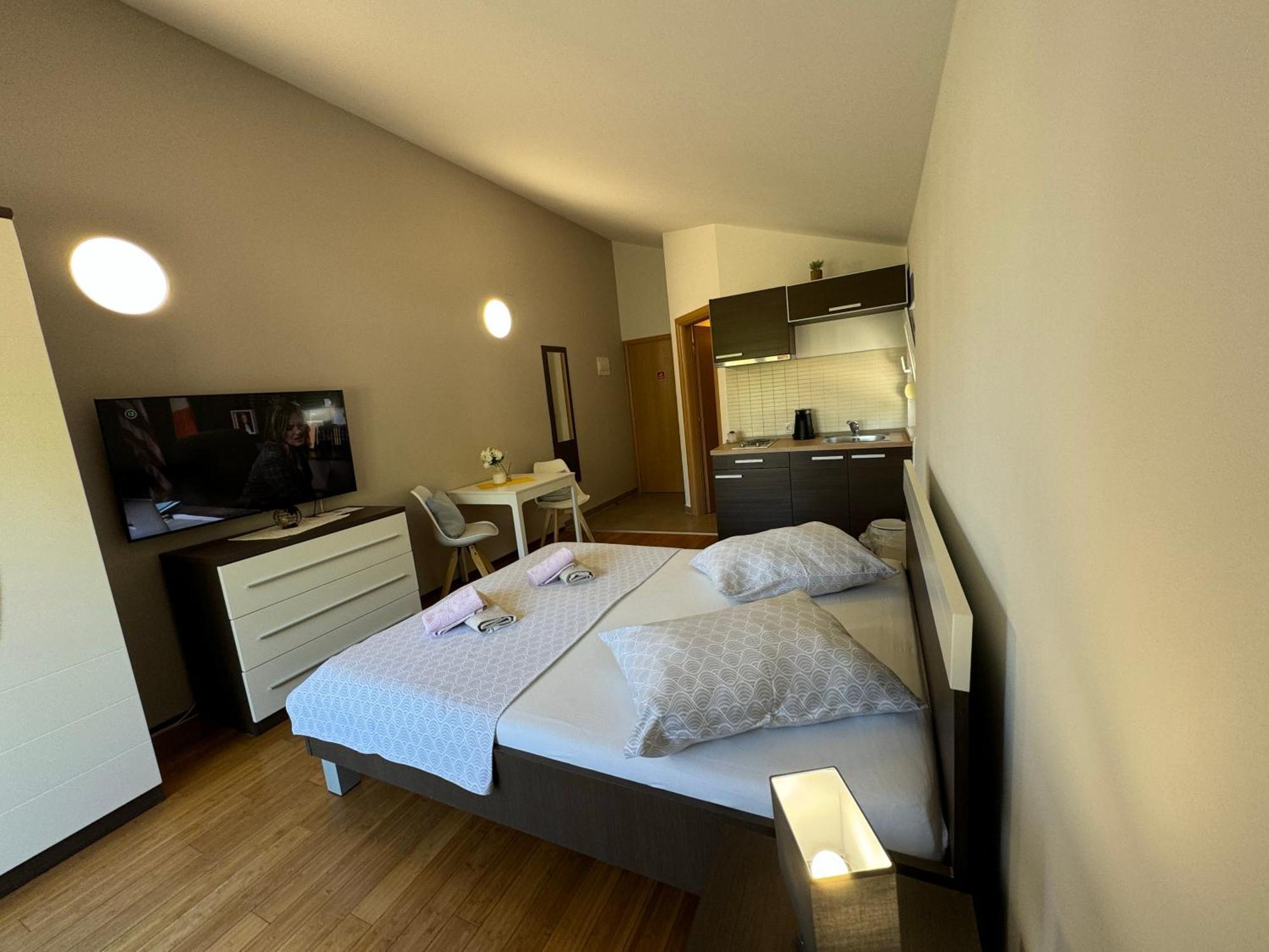 Apartments San Monte Podstrana Exterior photo