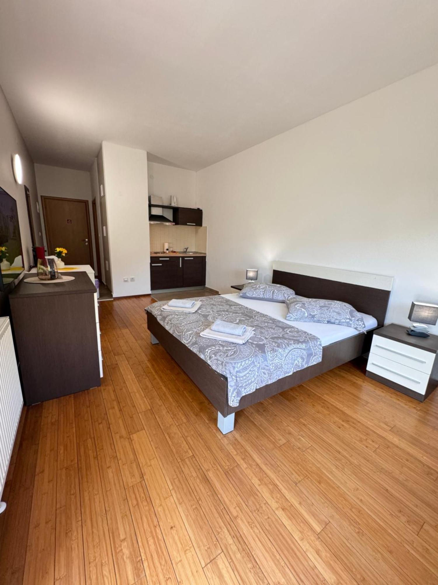 Apartments San Monte Podstrana Exterior photo